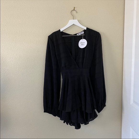 NWT Black Hamilton Playsuit Romper Showpo - Picture 9 of 10
